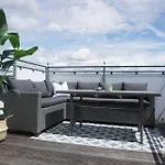 Spacious Penthouse With Ac And Free Parking Steps Away From The Station Koblenz (Rhineland-Palatinate)