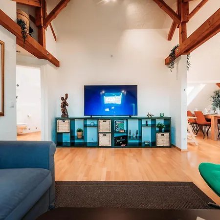 Lägenhet Spacious Penthouse With Ac And Free Parking Steps Away From The Station Koblenz (Rhineland-Palatinate)