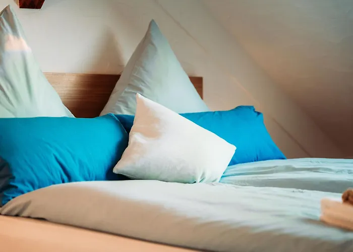 Апартаменты Spacious Penthouse With Ac And Free Parking Steps Away From The Station *